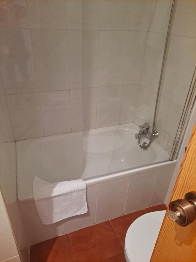 Hostal San Antonio Tragacete Bagian luar foto