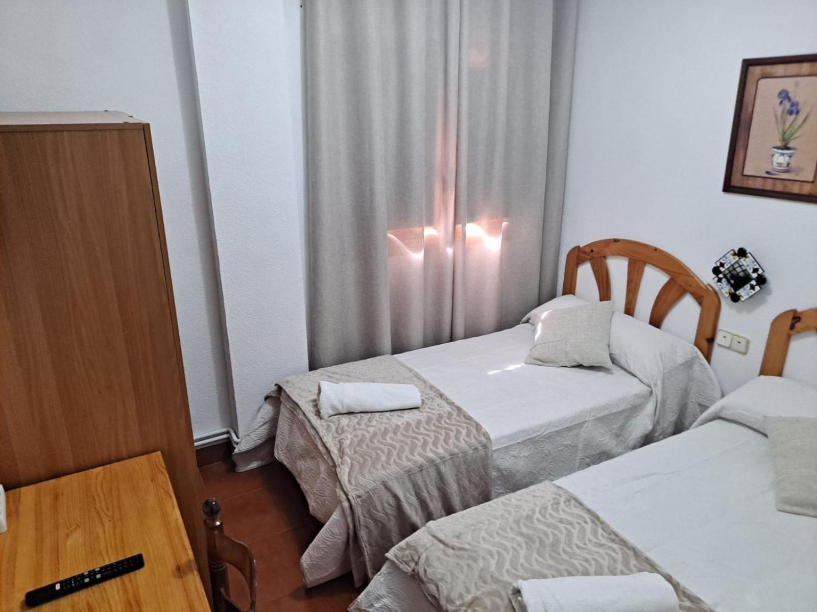 Hostal San Antonio Tragacete Bagian luar foto